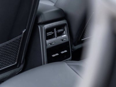 2025 Porsche Macan Macan Electric