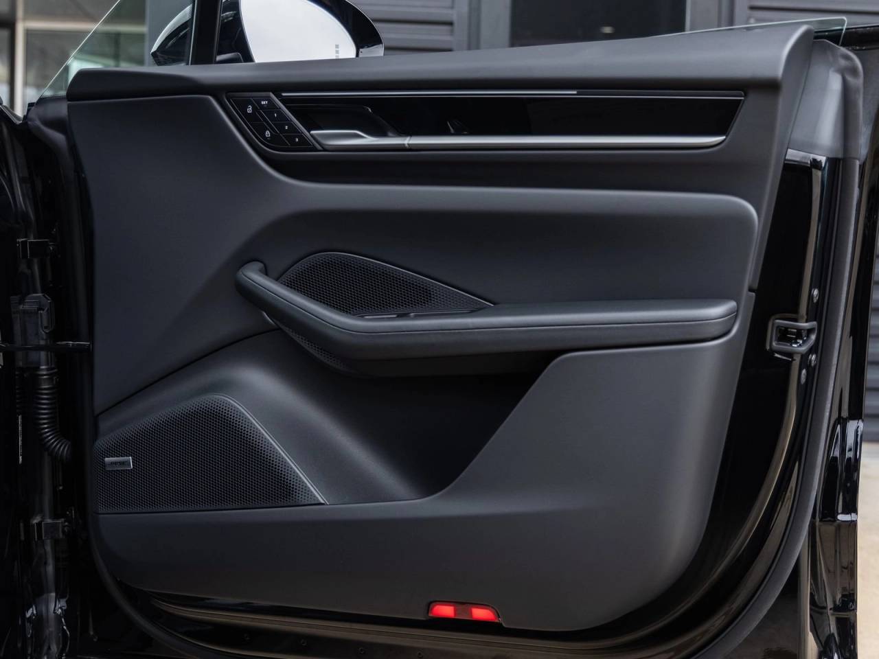 2025 Porsche Macan Macan Electric