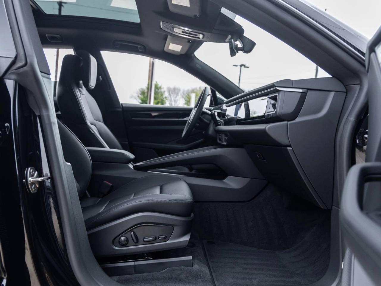2025 Porsche Macan Macan Electric