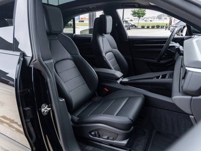 2025 Porsche Macan Macan Electric
