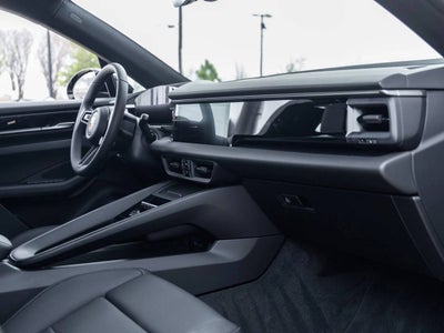 2025 Porsche Macan Macan Electric