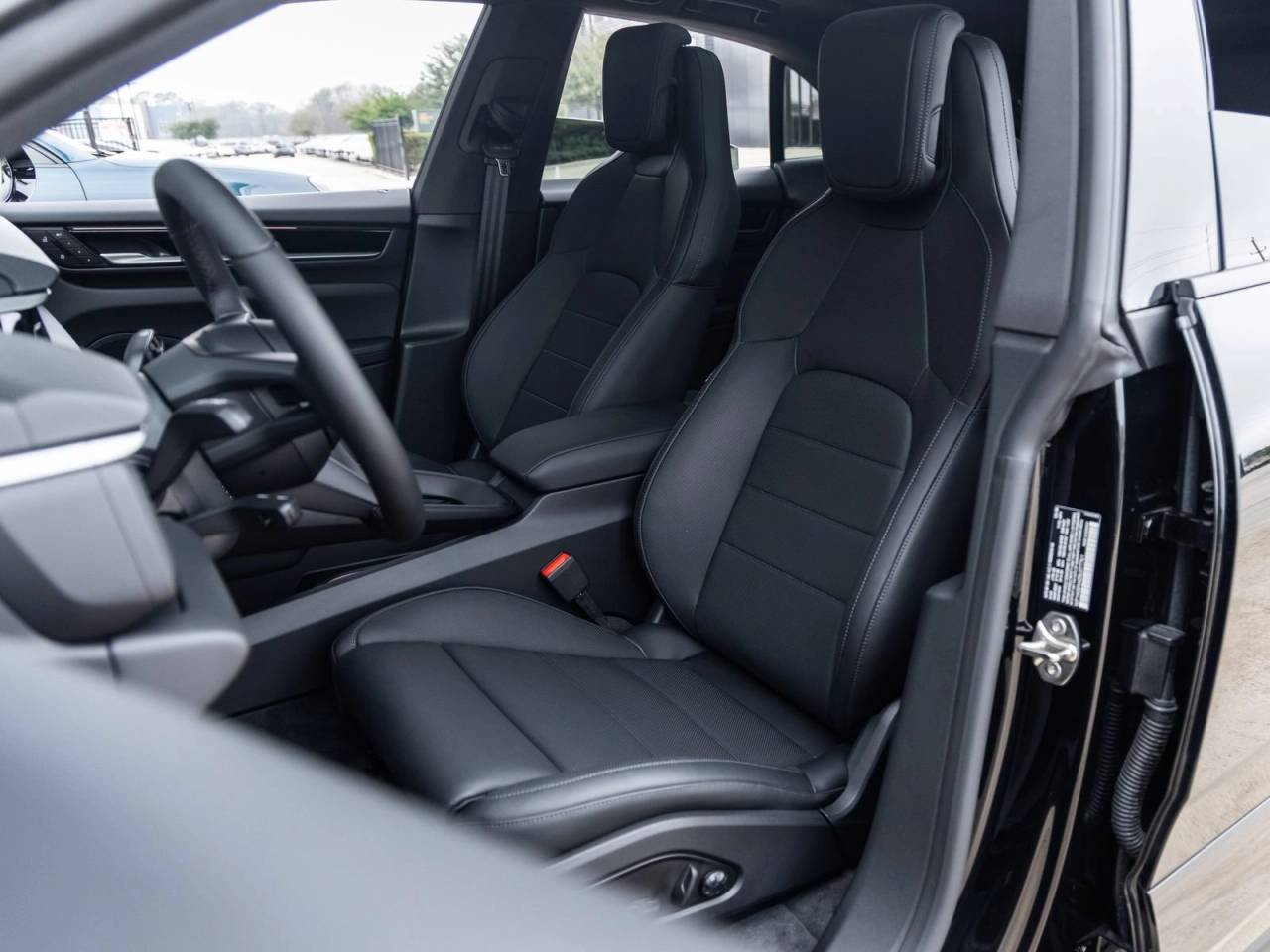 2025 Porsche Macan Macan Electric