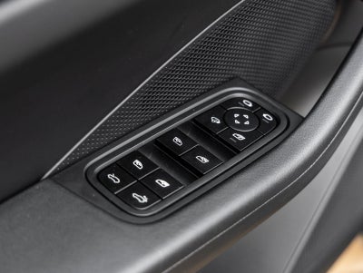 2025 Porsche Macan Electric Macan Electric