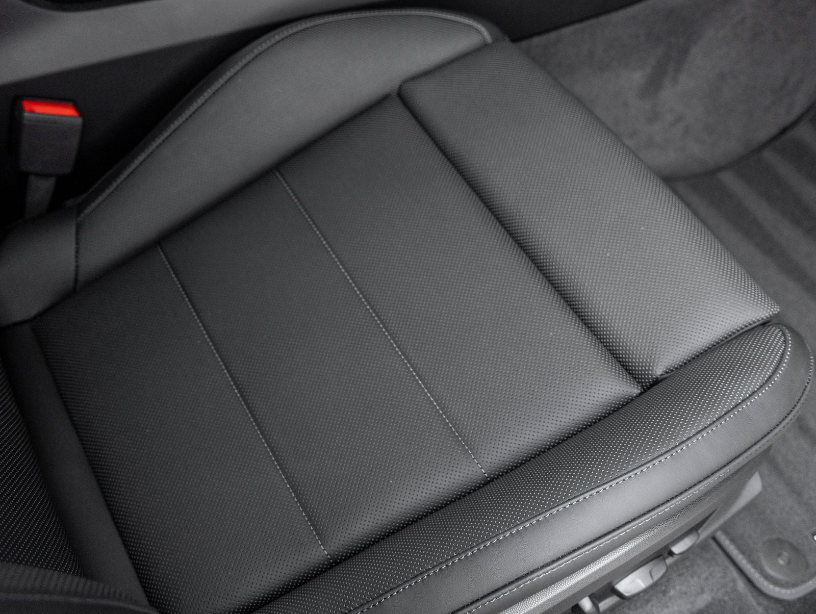 2025 Porsche Macan Electric Macan Electric