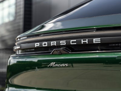 2025 Porsche Macan Electric