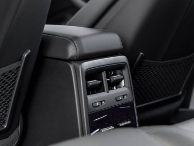 2025 Porsche Macan Electric