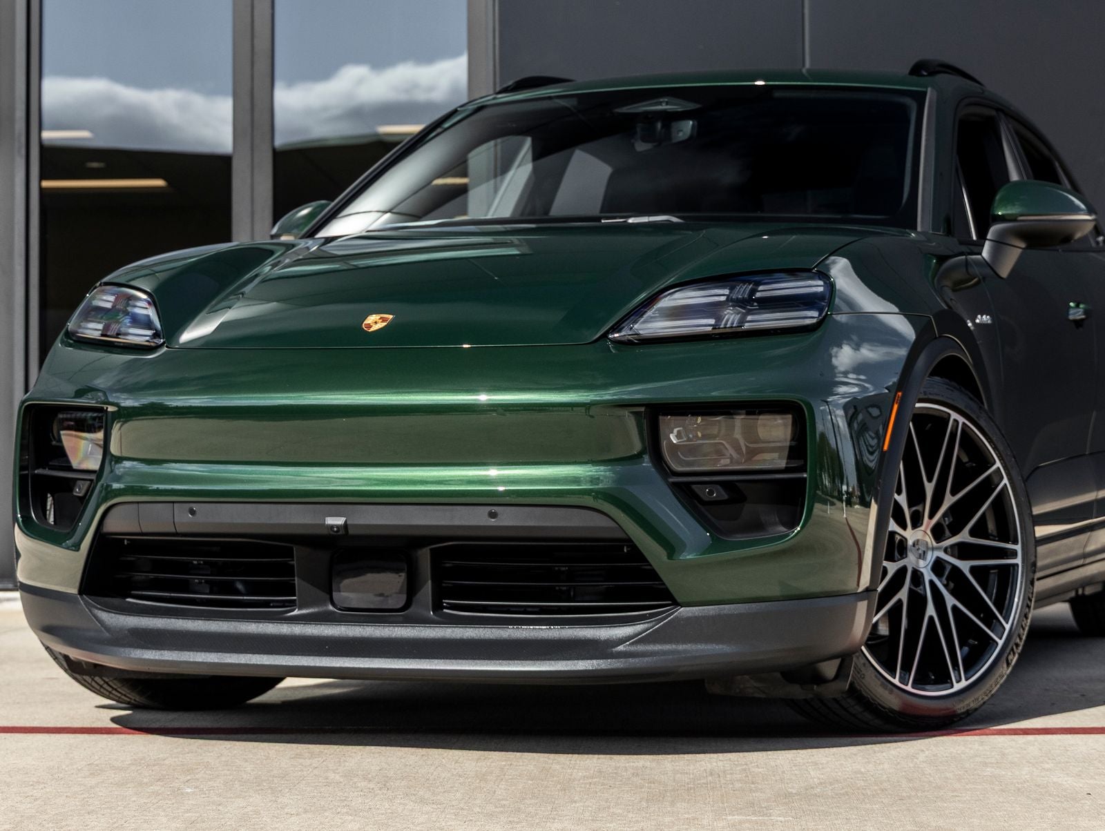2025 Porsche Macan Electric