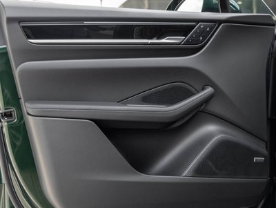 2025 Porsche Macan Electric