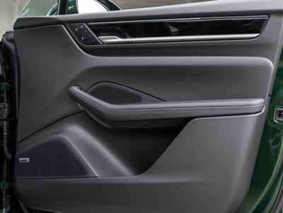 2025 Porsche Macan Electric