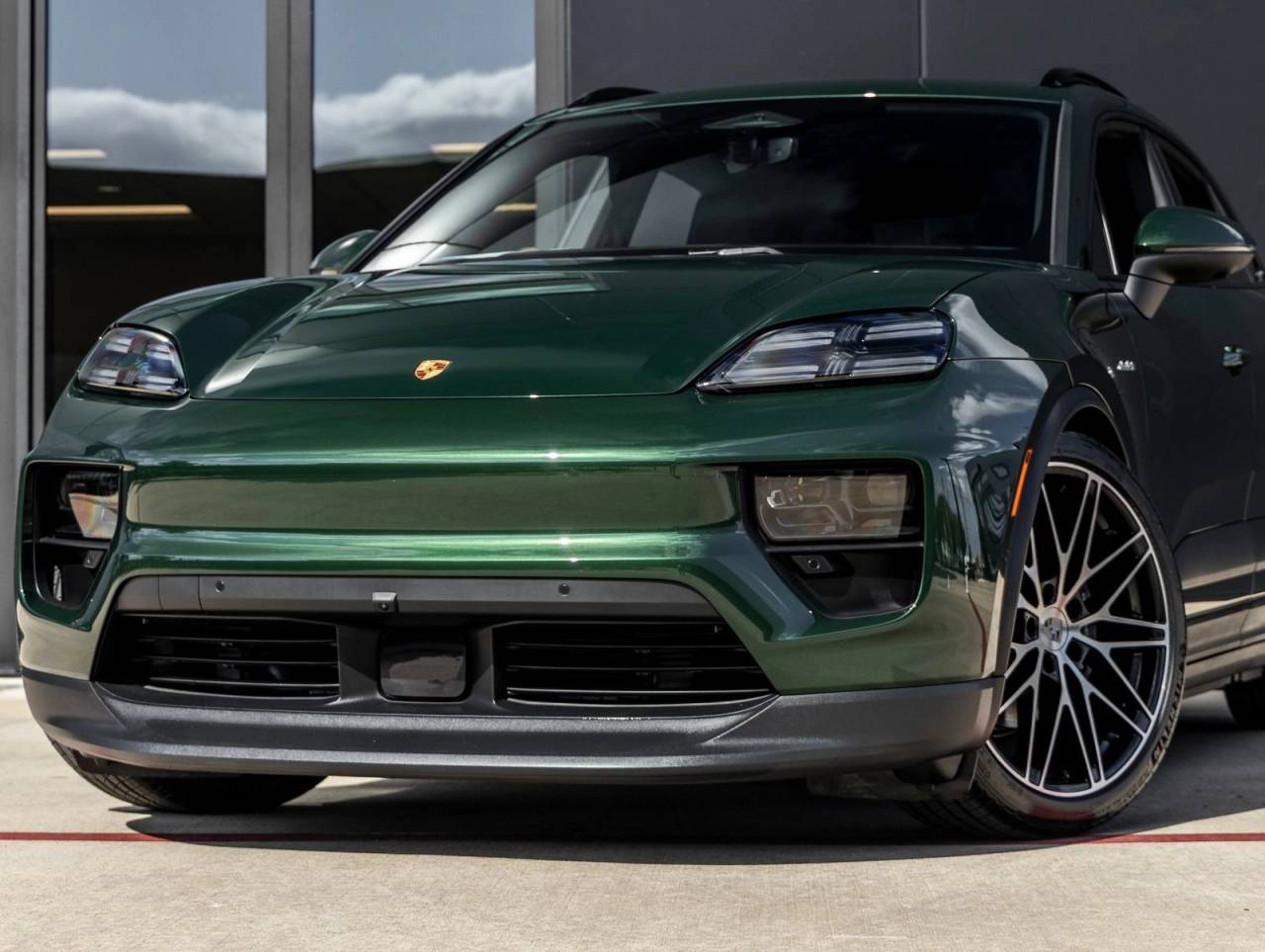 2025 Porsche Macan Electric