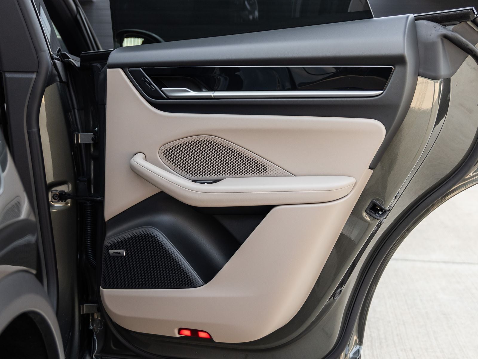 2025 Porsche Macan Electric Macan Electric