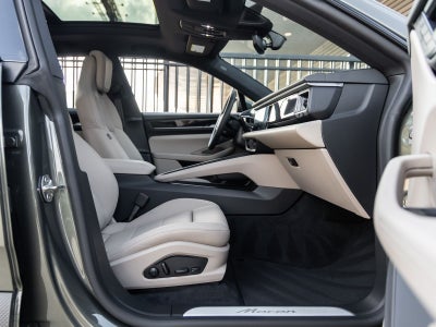 2025 Porsche Macan Electric Macan Electric