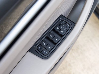 2025 Porsche Macan Electric Macan Electric