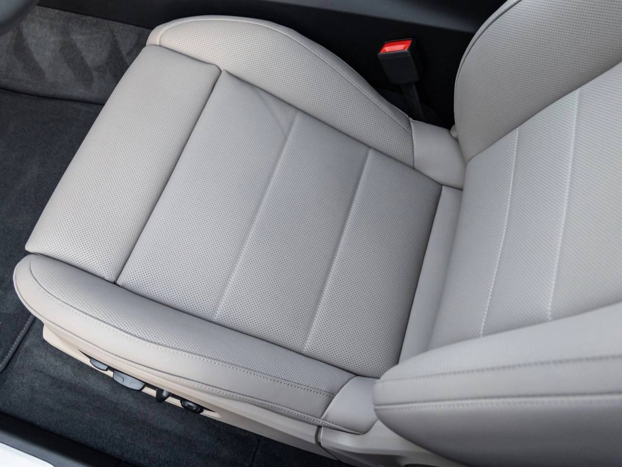 2025 Porsche Macan Electric Macan Electric