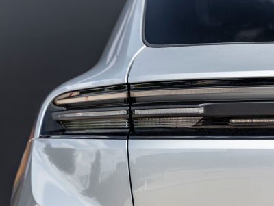 2025 Porsche Macan Electric