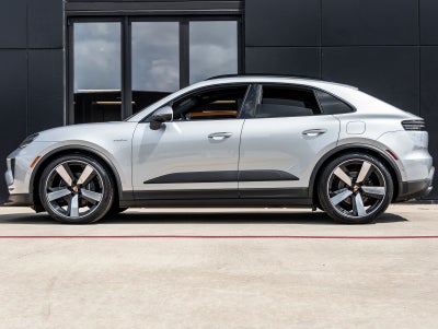 2025 Porsche Macan Electric