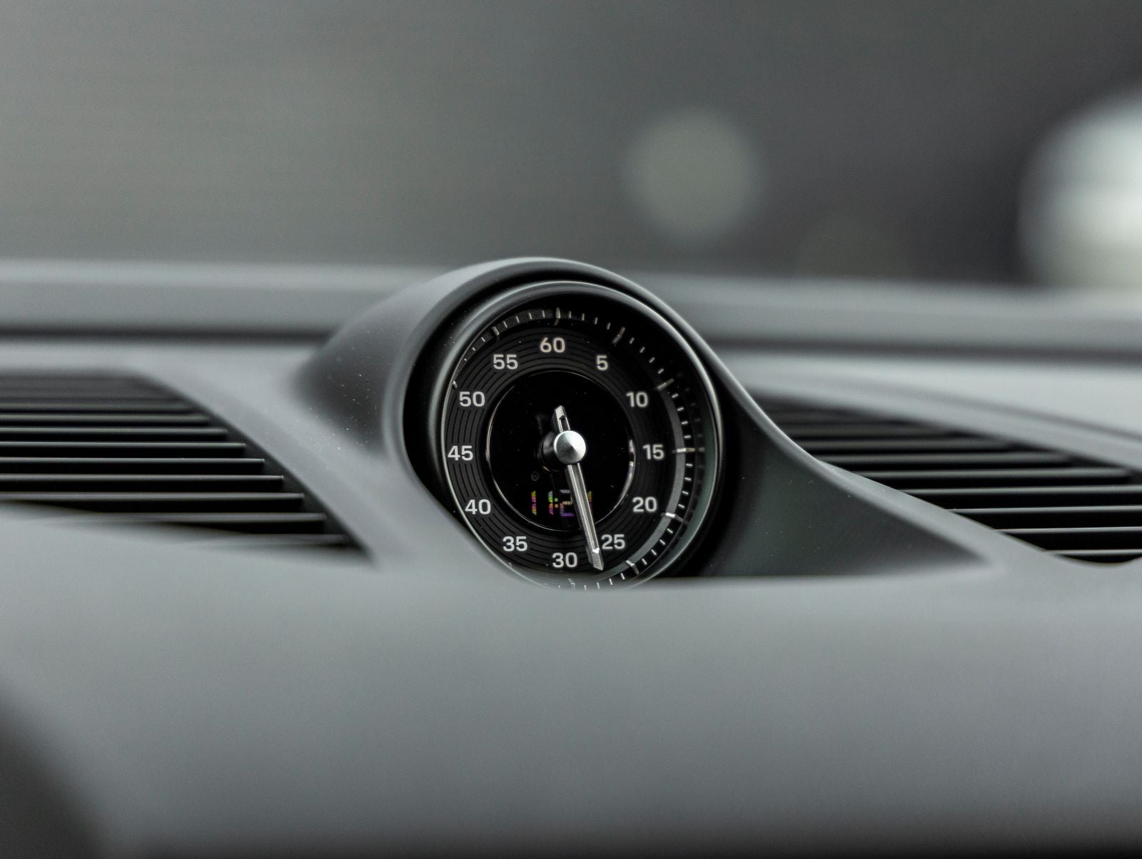 2025 Porsche Macan Electric