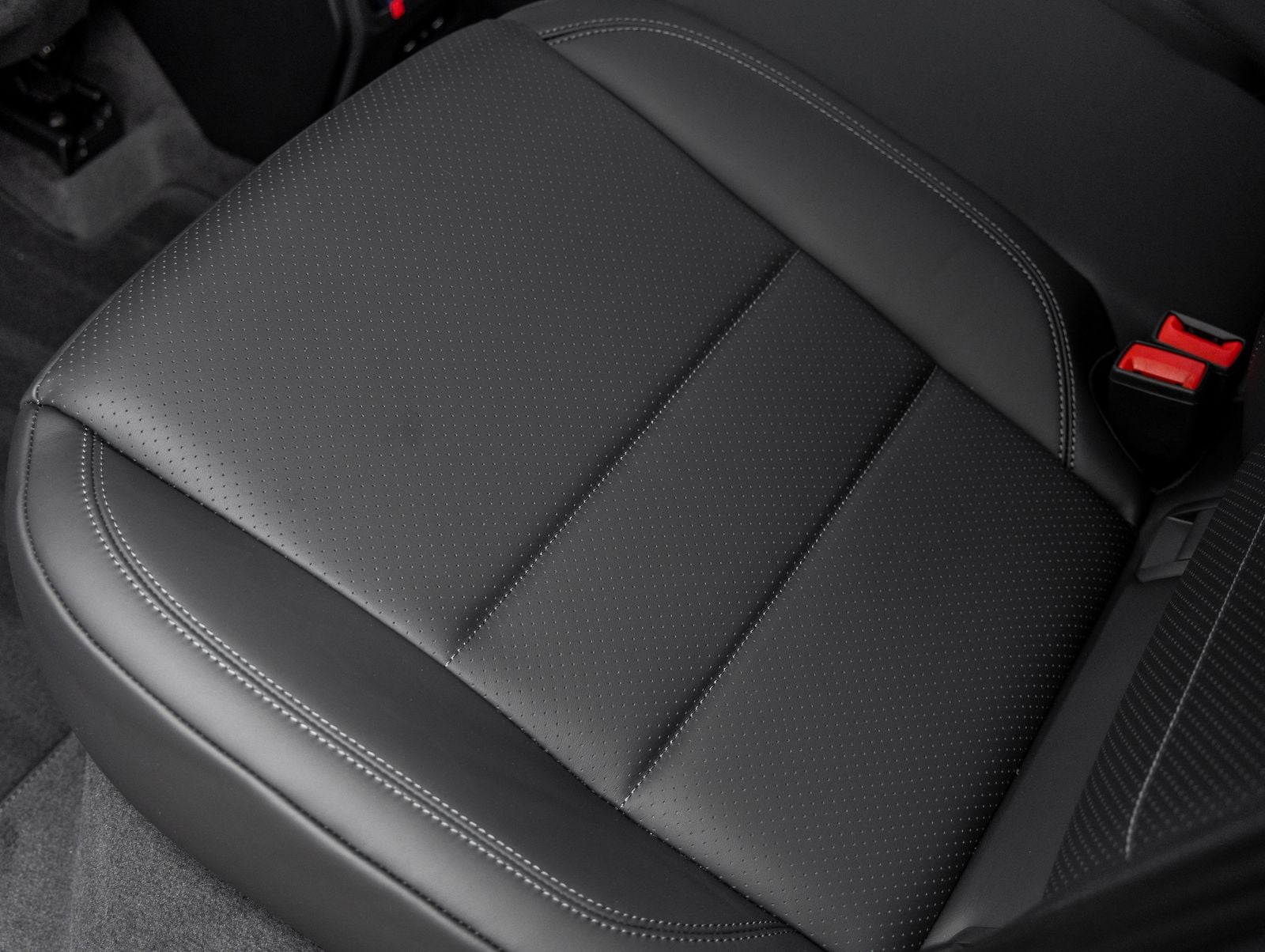 2025 Porsche Macan Electric