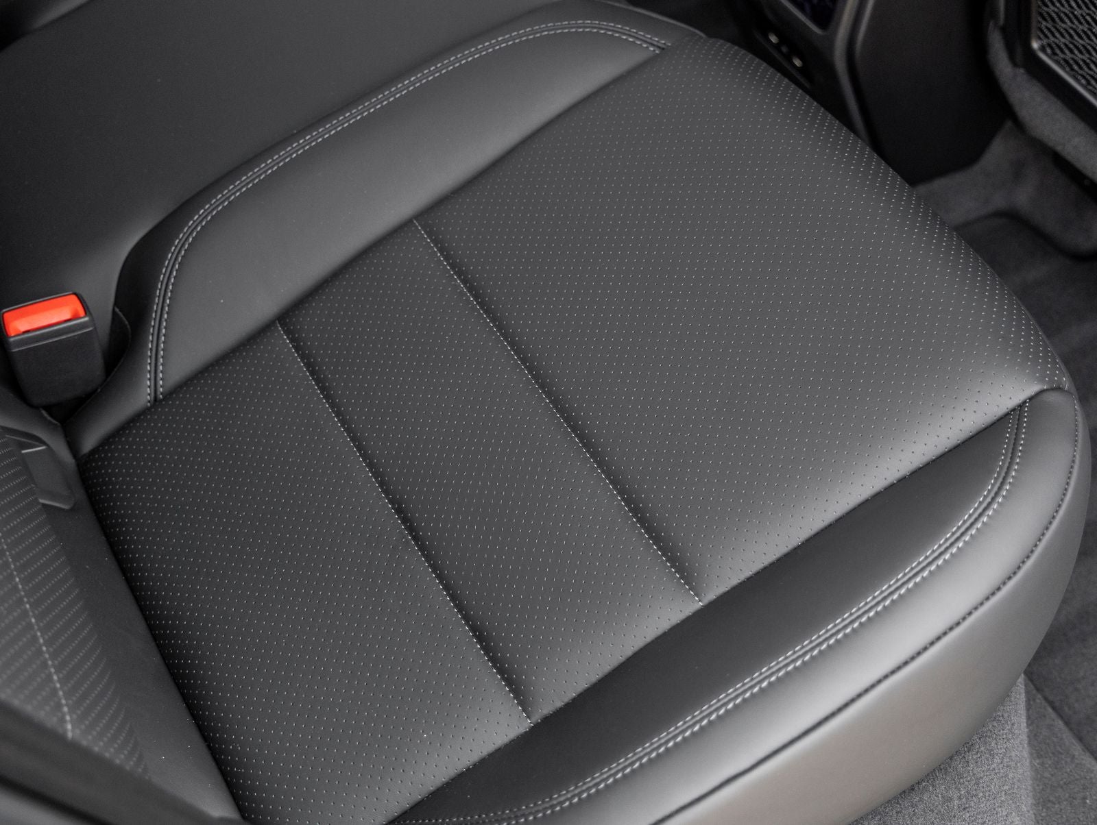 2025 Porsche Macan Electric