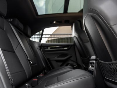 2025 Porsche Macan Electric