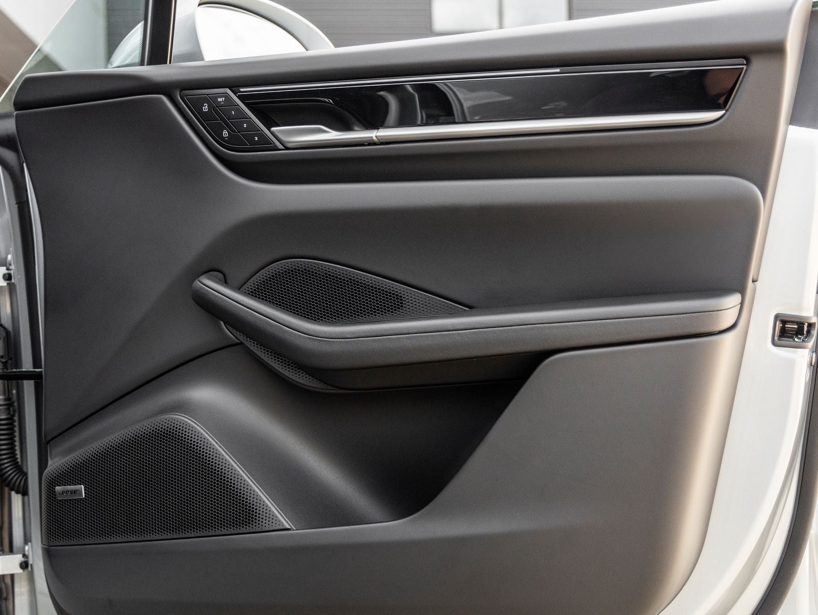 2025 Porsche Macan Electric