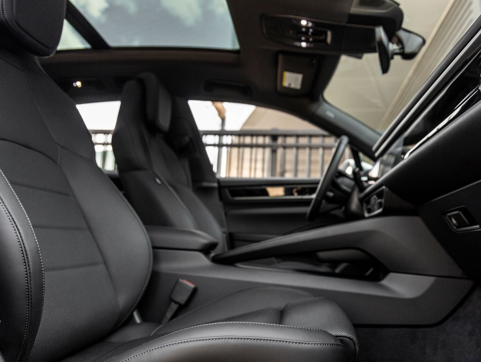 2025 Porsche Macan Electric