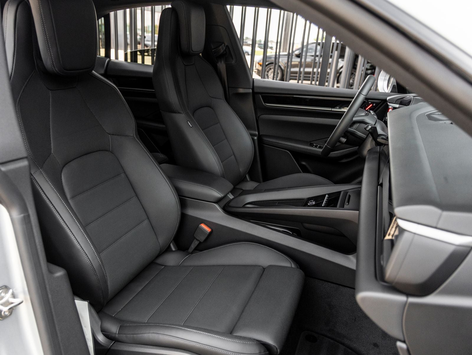 2025 Porsche Macan Electric