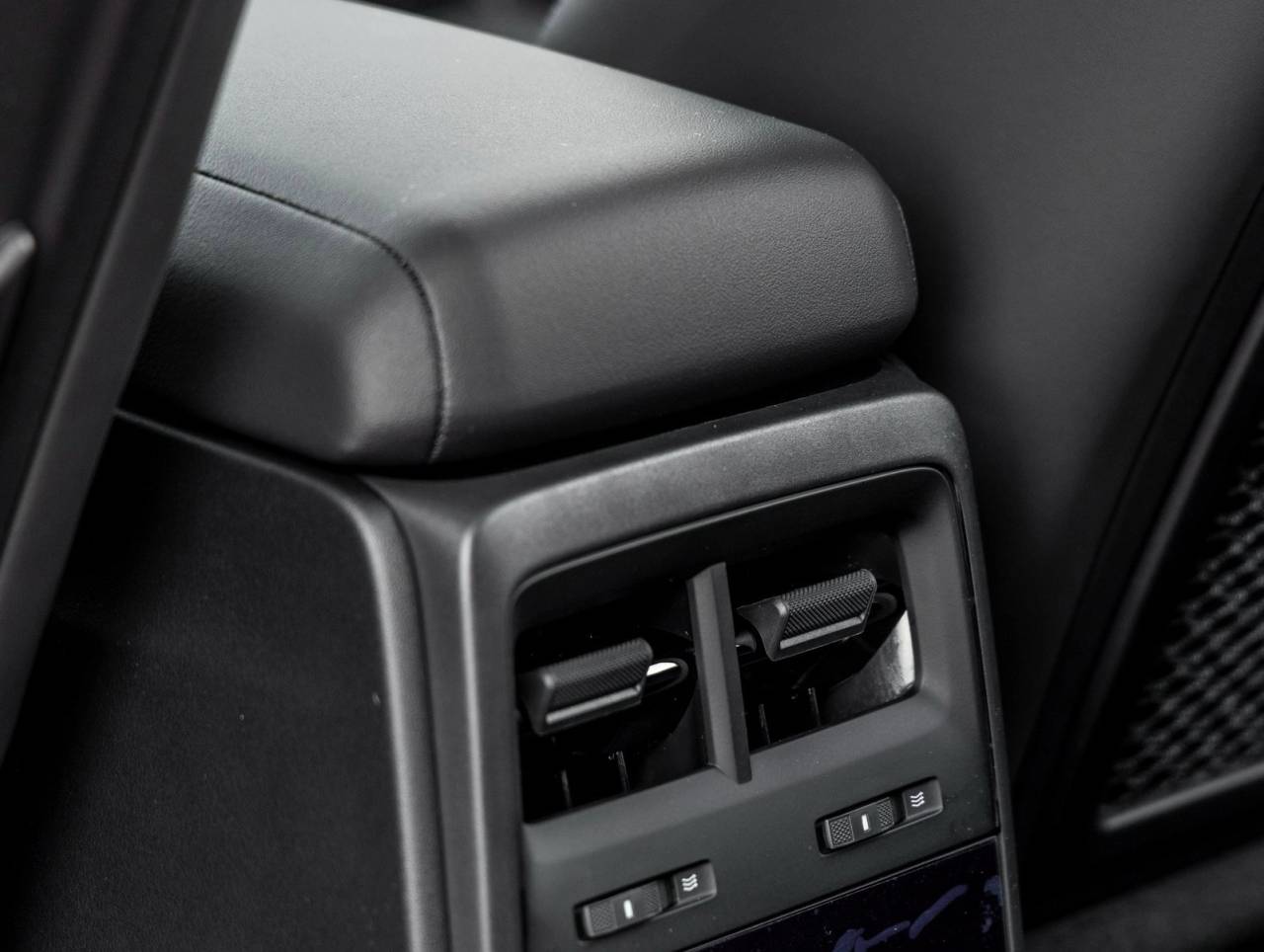 2025 Porsche Macan Electric Macan Electric