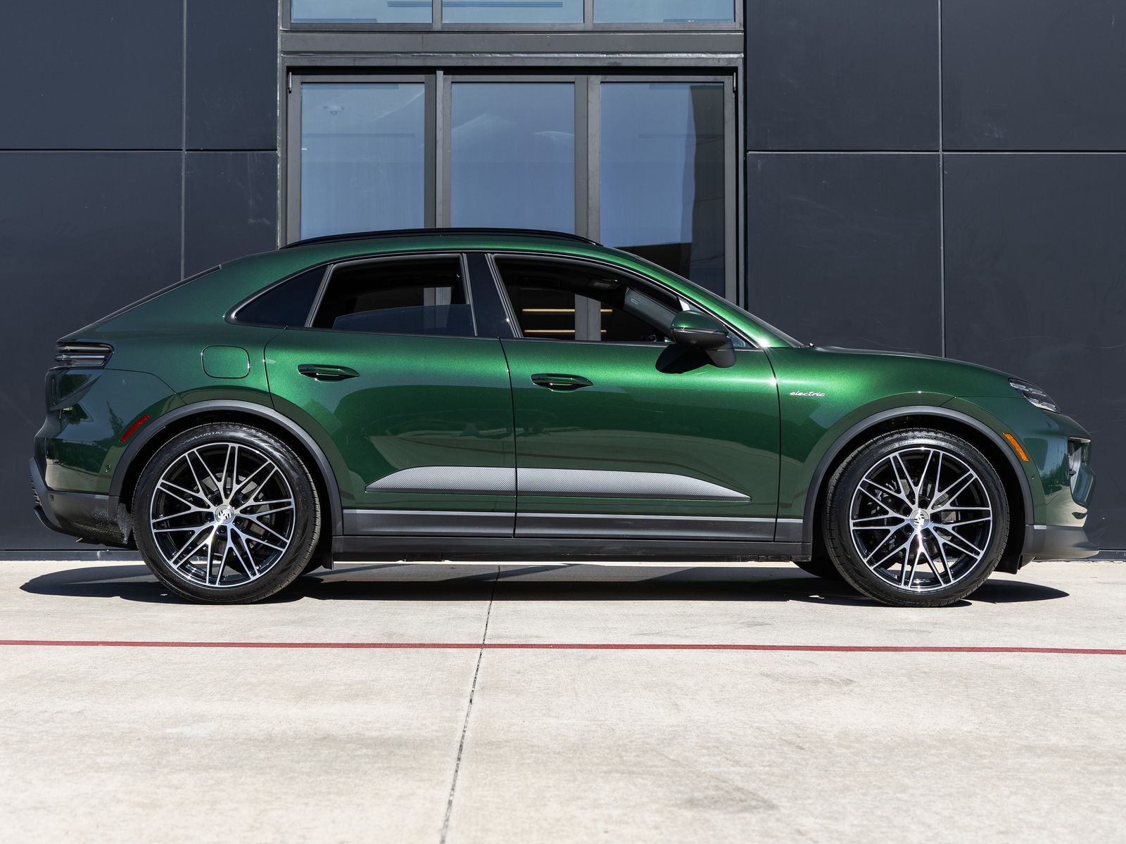 2025 Porsche Macan Macan Electric