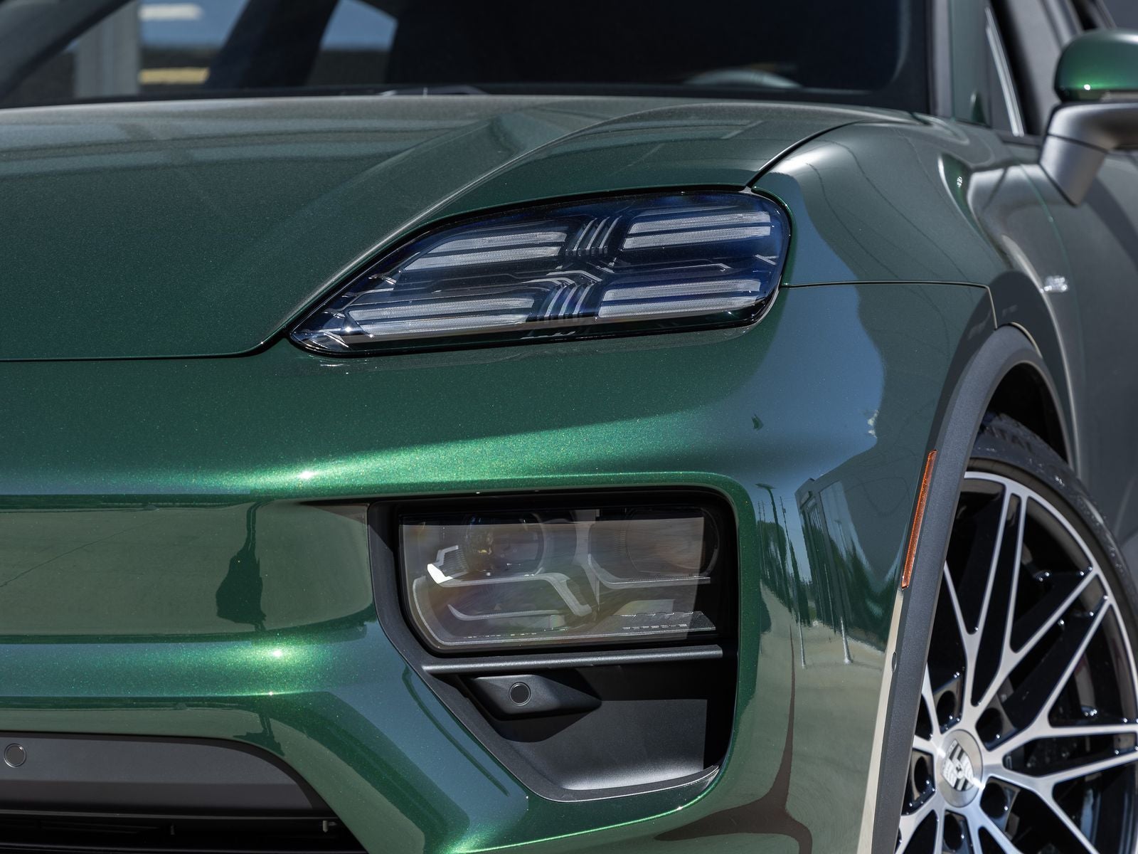 2025 Porsche Macan Macan Electric
