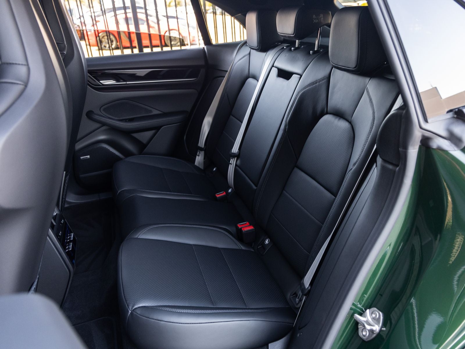 2025 Porsche Macan Macan Electric