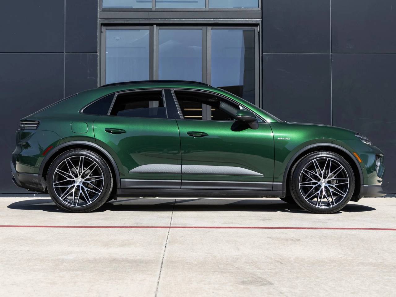 2025 Porsche Macan Macan Electric