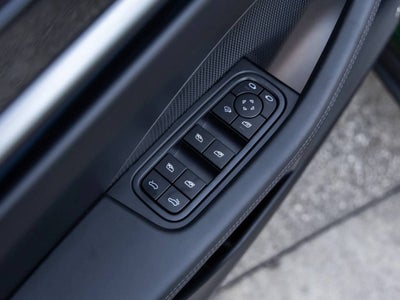 2025 Porsche Macan Macan Electric