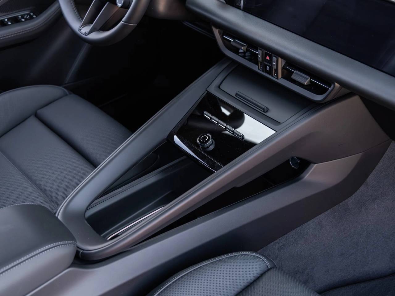 2025 Porsche Macan Macan Electric