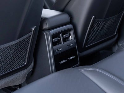 2025 Porsche Macan Macan Electric