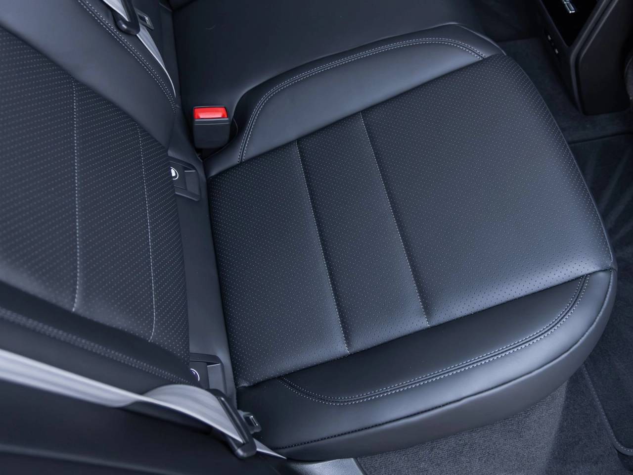 2025 Porsche Macan Macan Electric