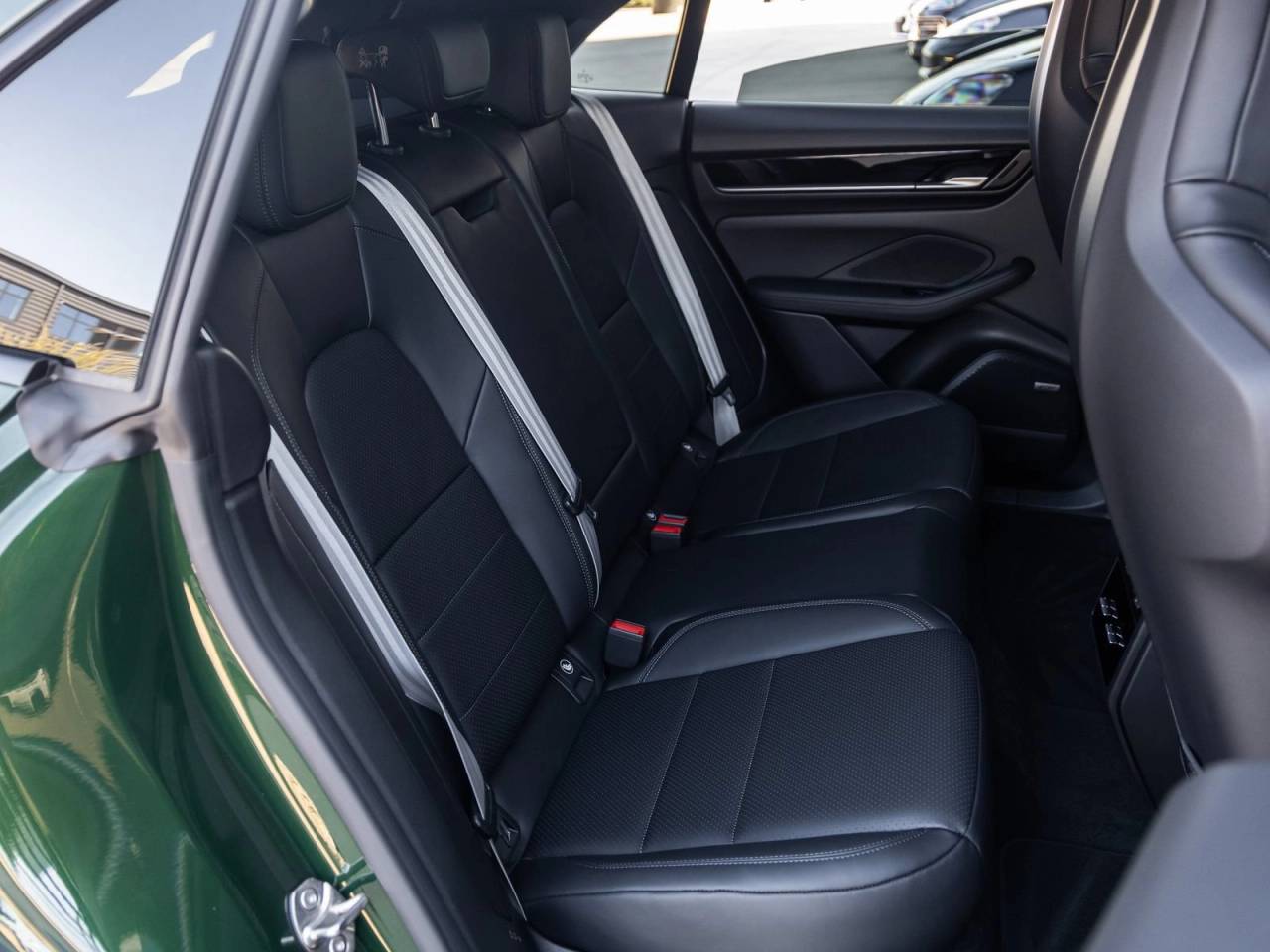 2025 Porsche Macan Macan Electric