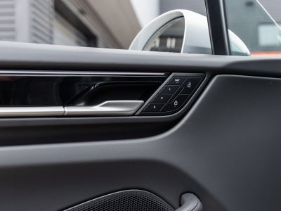 2025 Porsche Macan Electric Macan Electric