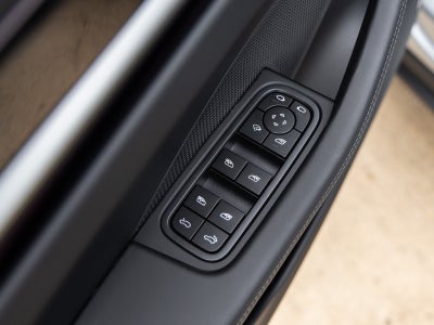 2025 Porsche Macan Electric Macan Electric