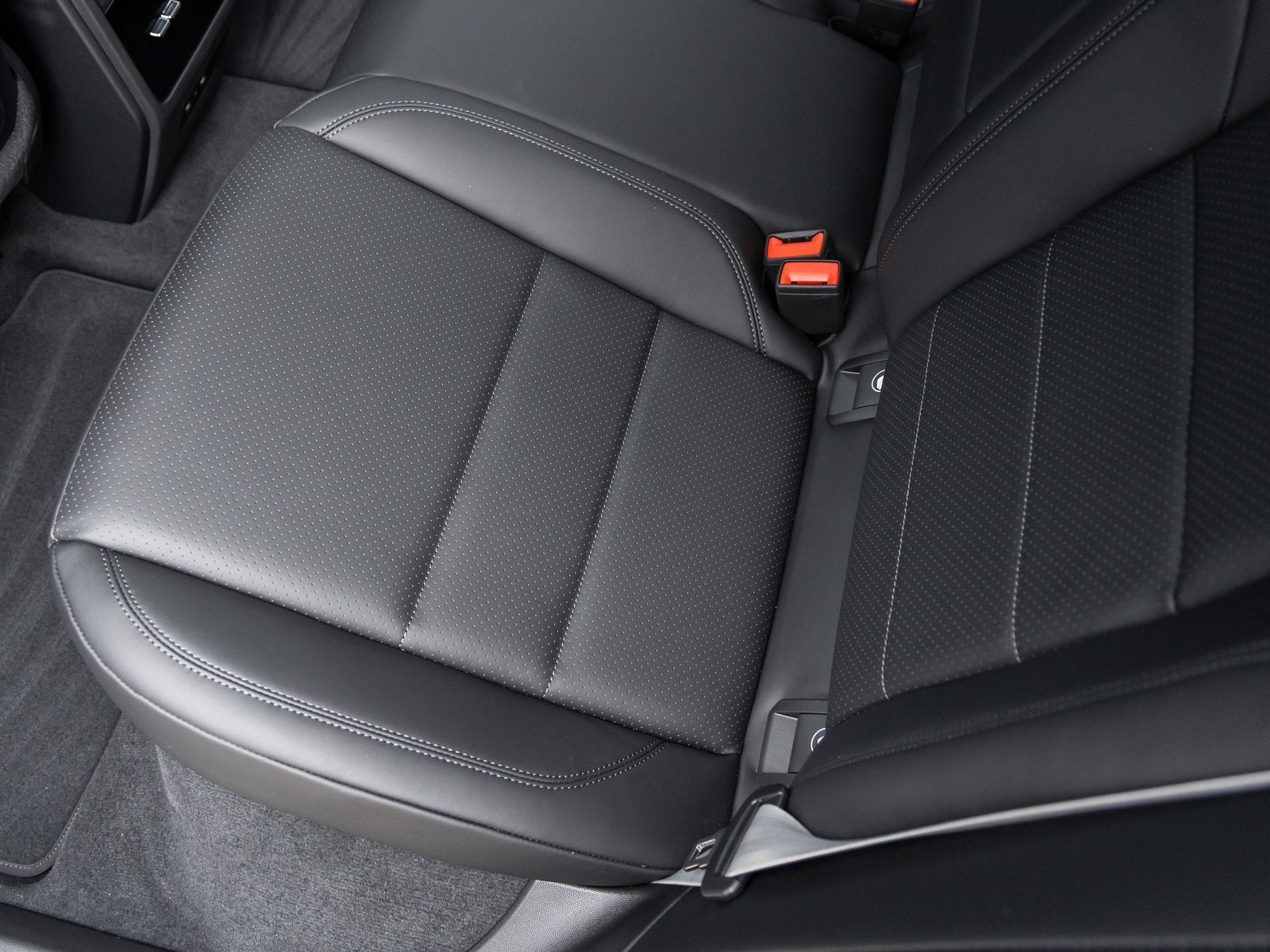 2025 Porsche Macan Electric Macan Electric