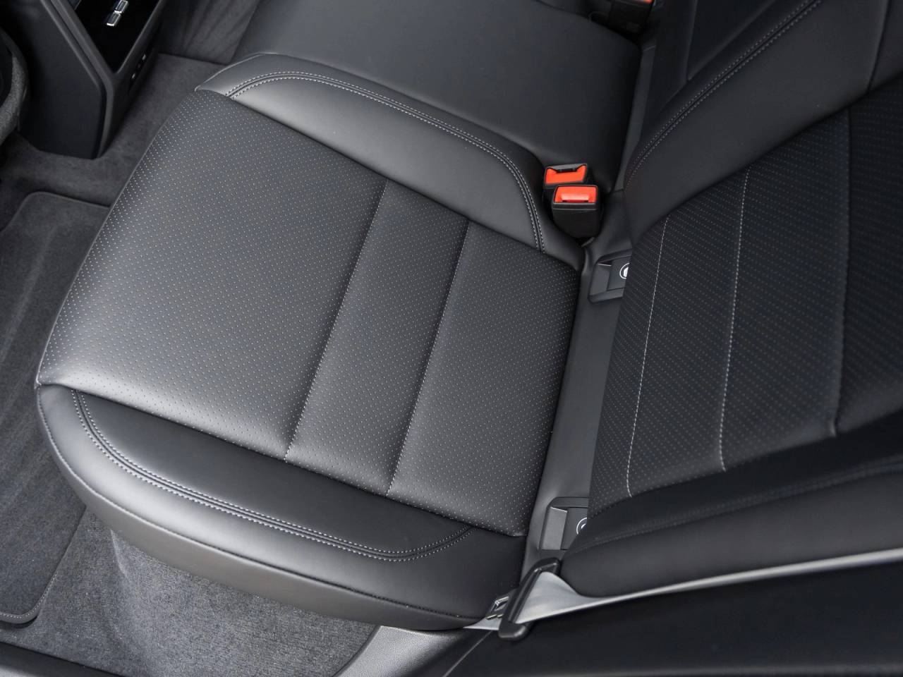 2025 Porsche Macan Electric Macan Electric