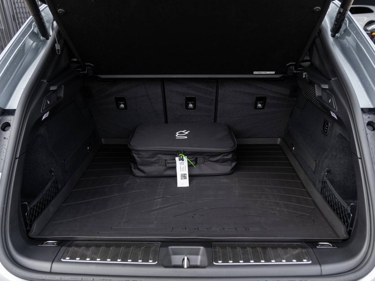 2025 Porsche Macan Electric Macan Electric