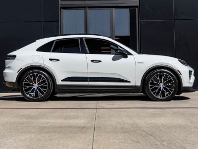 2025 Porsche Macan Electric