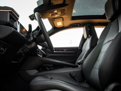 2025 Porsche Macan Electric