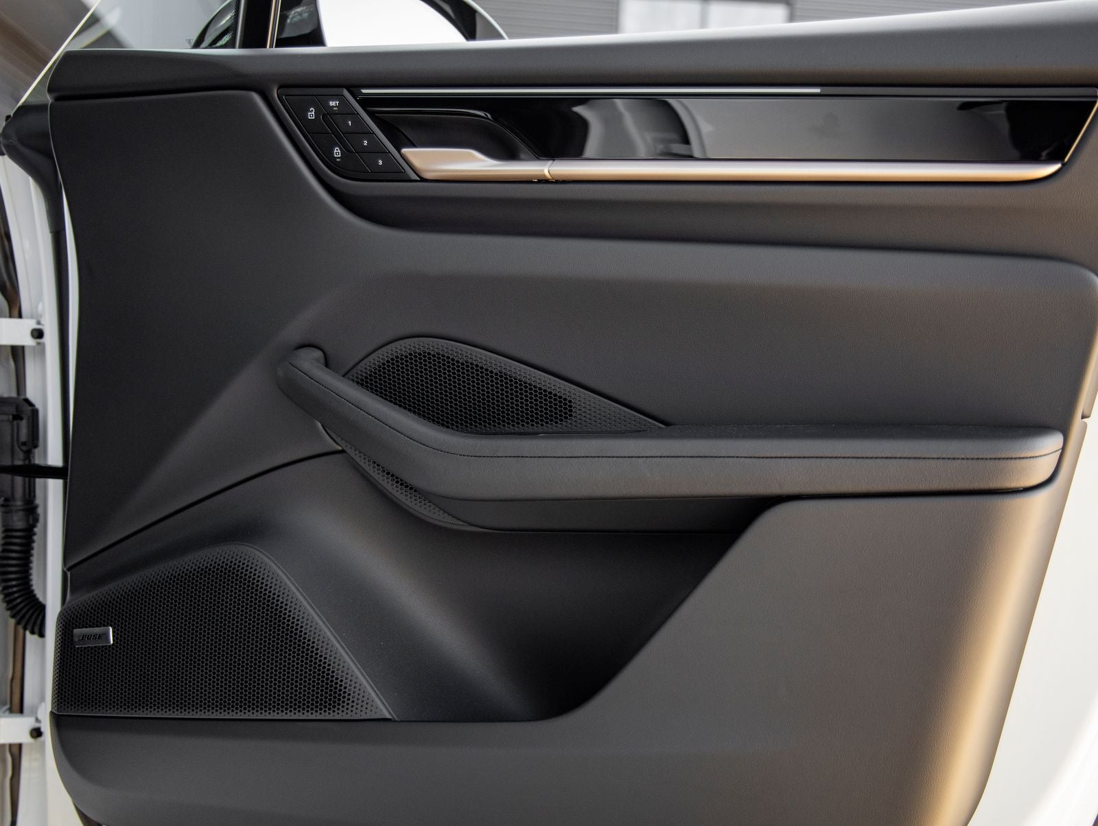 2025 Porsche Macan Electric