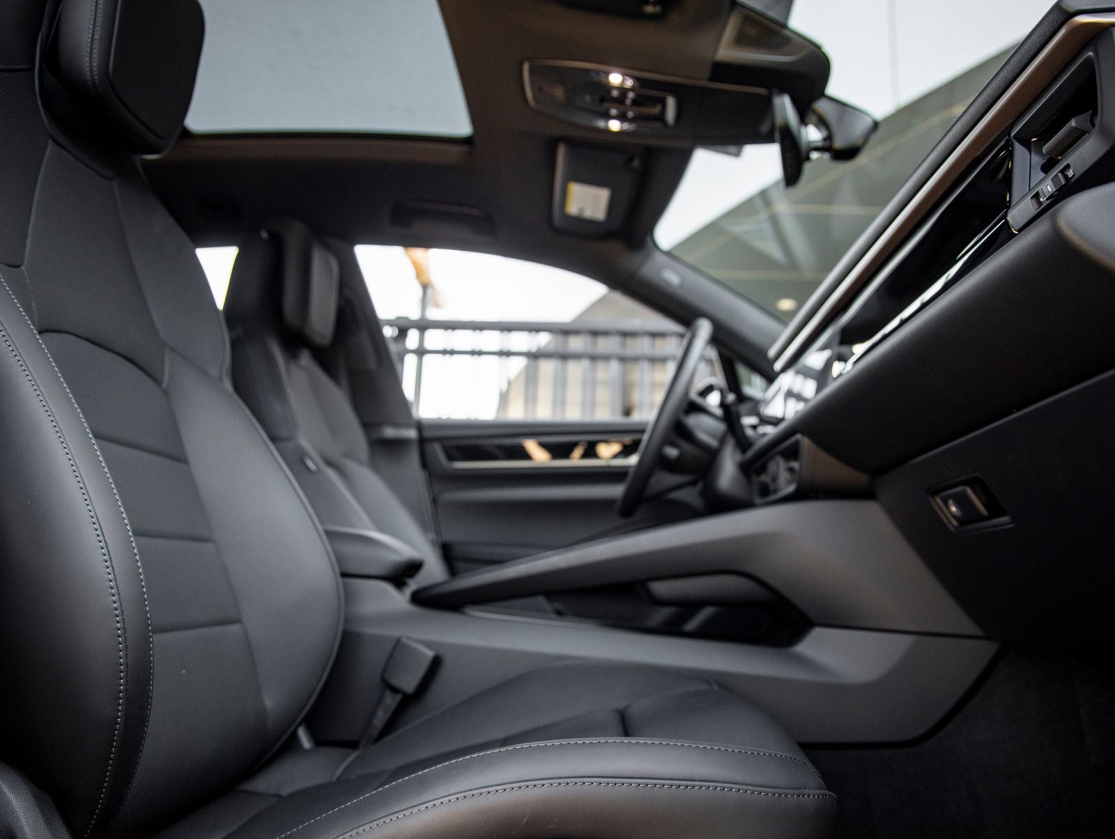 2025 Porsche Macan Electric