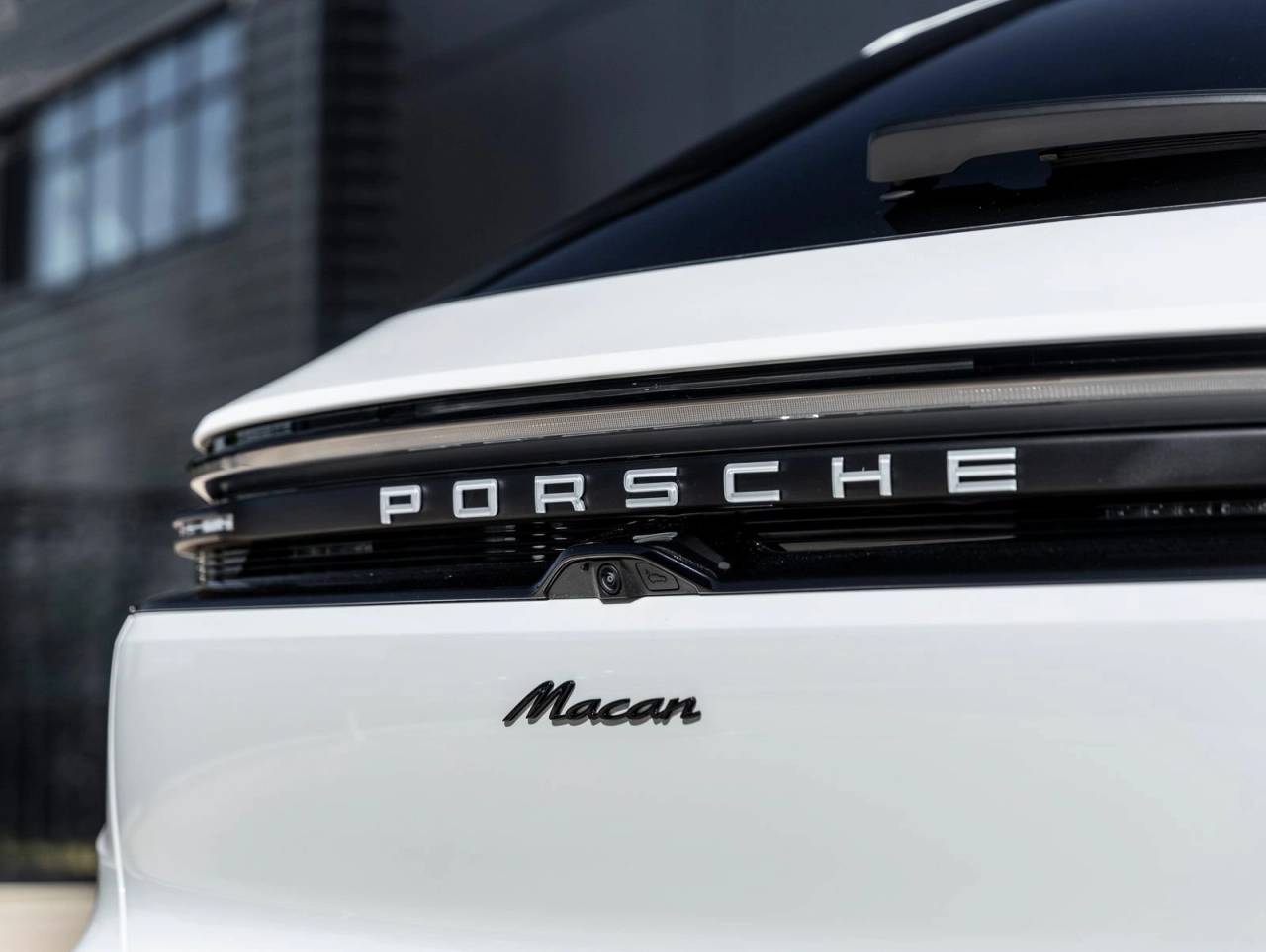 2025 Porsche Macan Electric