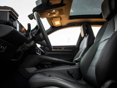 2025 Porsche Macan Electric