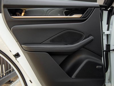 2025 Porsche Macan Electric