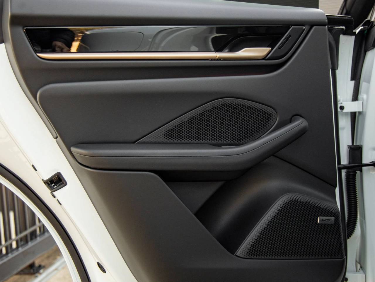 2025 Porsche Macan Electric